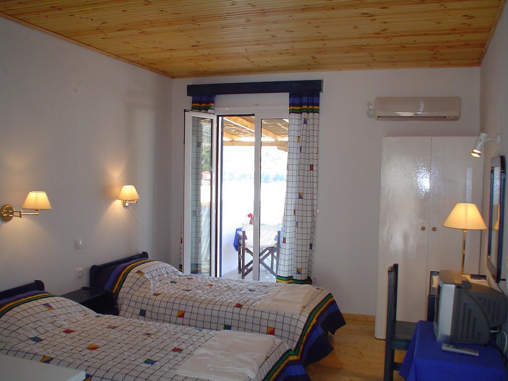 Aparthotel Bella Vista à Batsi Chambre photo